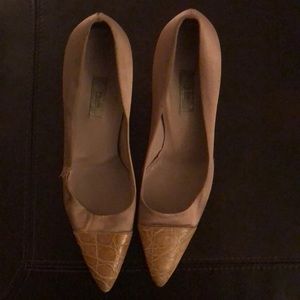 Prada Pumps.. satin pale pink